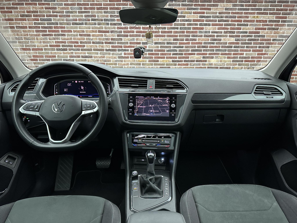 42444009-10.jpg