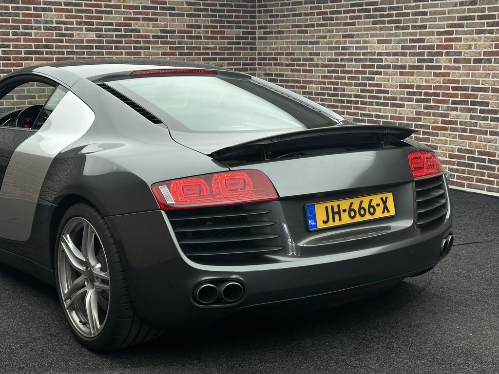 47140937-3.jpg