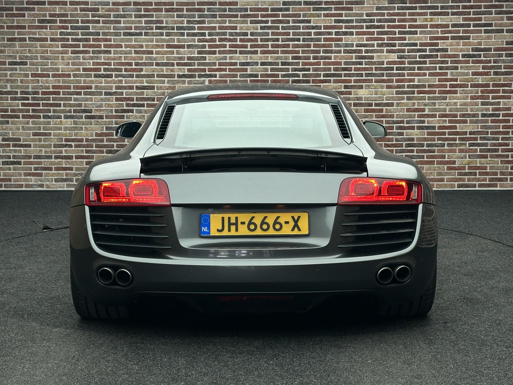 47140937-5.jpg