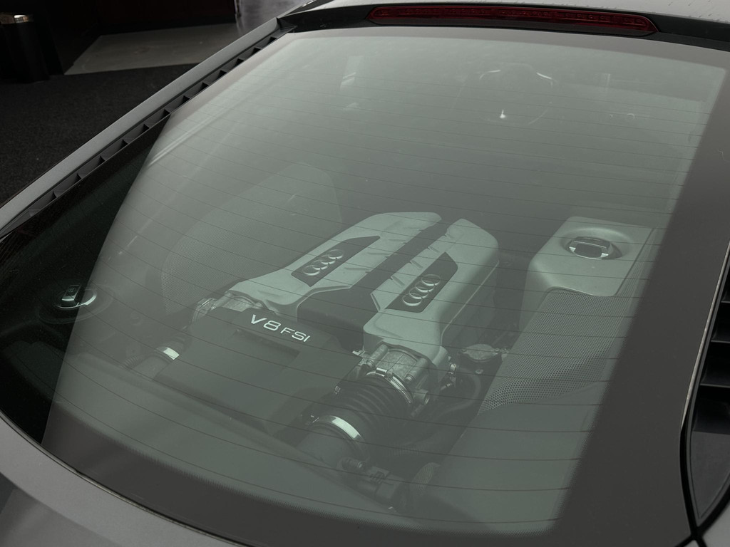 47140937-8.jpg